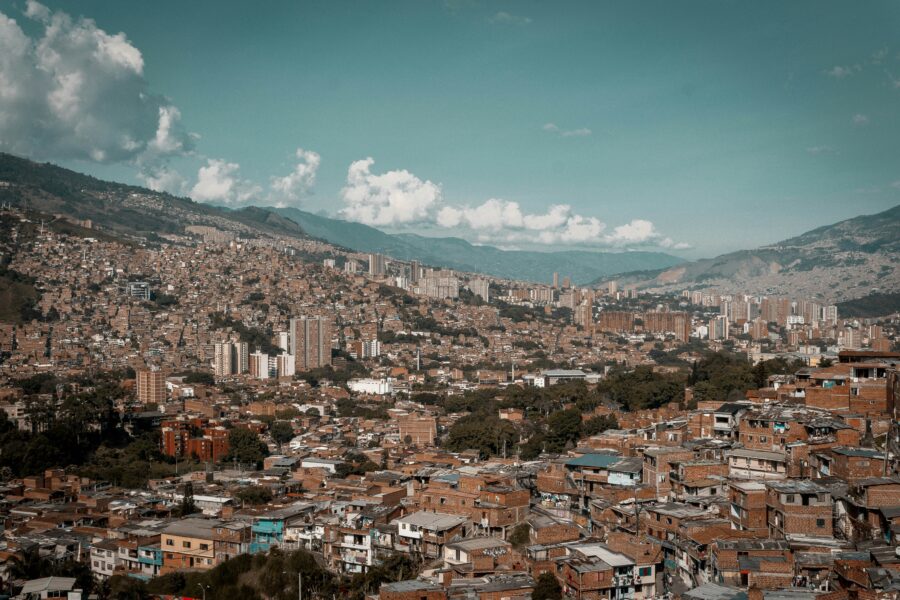Et slumområde i den colombianske storbyen Medellín.