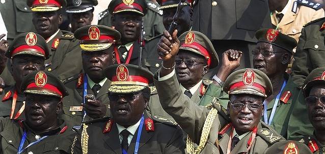 Här är de militära ledarna i Sydsudan samlade vid ett tillfälle under 2011, före intern splittring och inbördeskrig bröt ut (Foto: Steve Evans/Flickr)