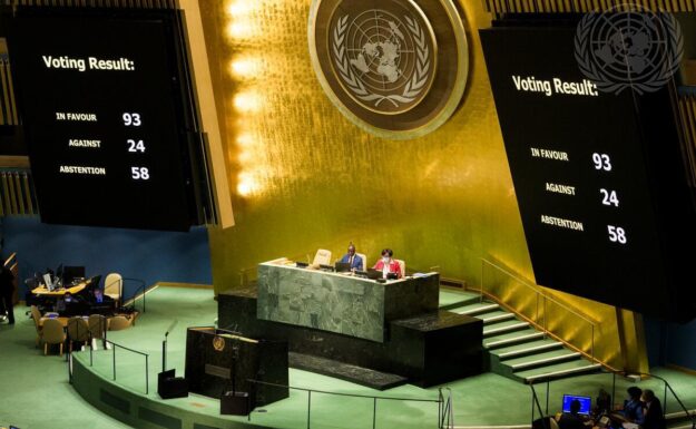 Torsdag stemte FNs generalforsamling for en resolusjon som suspenderer Russland fra FNs menneskerettighetsråd.