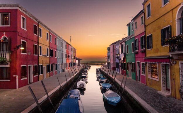 Venezia i Italia – et populært reisemål for turister.