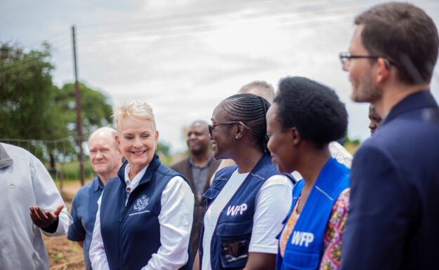 5. april tiltro Cindy H. McCain som Verdens matvareprograms (WFP) nye sjef. Foto: WFP/Nkole Mwape.