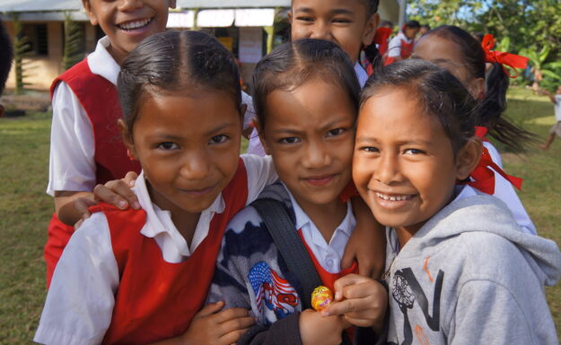 Det internasjonale samfunnet oppfordres til å støtte lands investeringer i helse, ernæring og sosial beskyttelse på skolen – fordi alle gutter og jenter fortjener et miljø der de kan nå sitt fulle potensial. Foto: WFP.