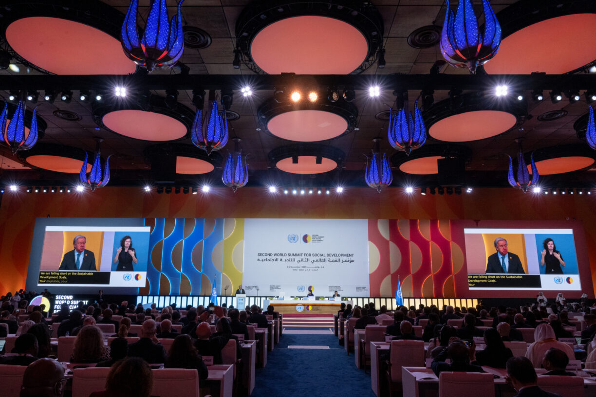I dag åpnet det andre Verdenstoppmøtet for sosial utvikling. Hvordan har det egentlig gått så langt? FN-sambandet forklarer. Foto: UN Photo/Eskinder Debebe