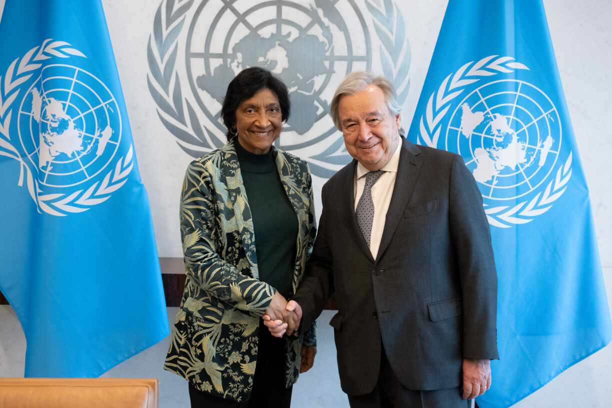 Fredag 9. oktober ble det kunngjort at sørafrikanske Navanethem «Navi» Pillay er årets Nobels fredsprisvinner. FN-sambandet gir deg fem ting du bør vite om henne. Foto: UN Photo/Evan Schneider.